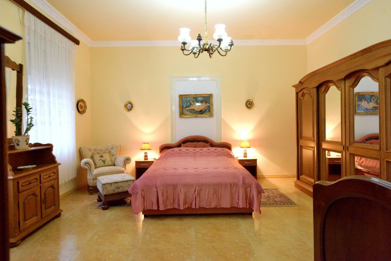 Apartman Vila Milica Kikinda エクステリア 写真