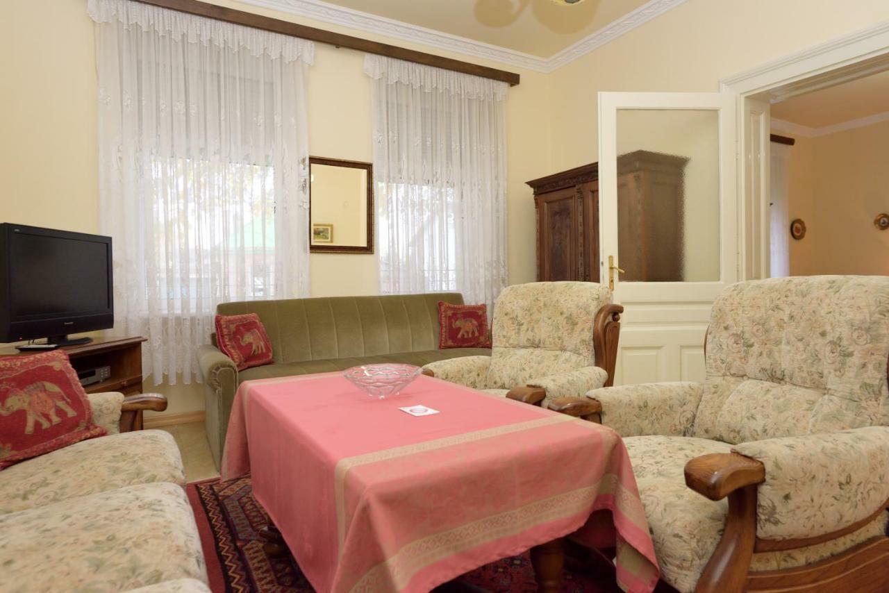 Apartman Vila Milica Kikinda エクステリア 写真